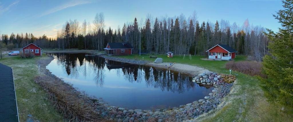 Hannunluhdan Lomamoekit Karijoki Exterior photo