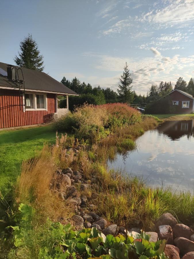 Hannunluhdan Lomamoekit Karijoki Exterior photo
